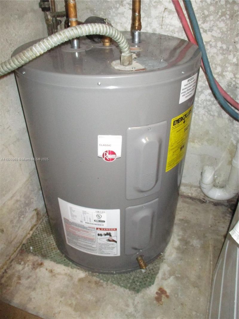 9750 Dominican Dr, Cutler Bay, FL 33189 Photo