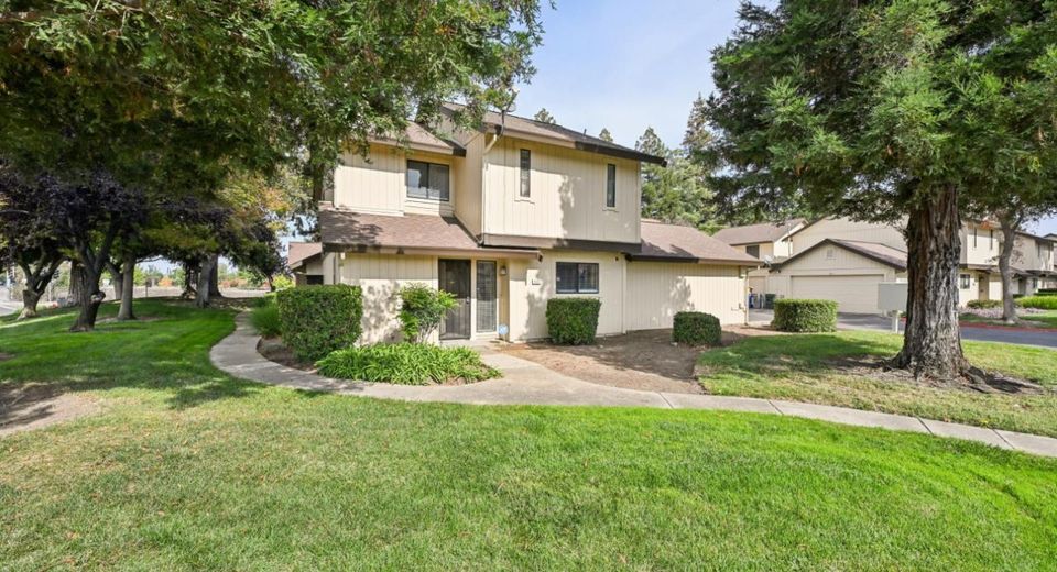8501 Center Pkwy, Sacramento, CA 95823 Photo