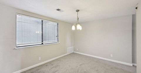 8501 Center Pkwy, Sacramento, CA 95823 Photo