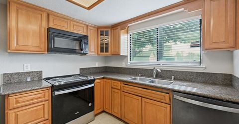 8501 Center Pkwy, Sacramento, CA 95823 Photo