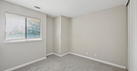 8501 Center Pkwy, Sacramento, CA 95823 Photo