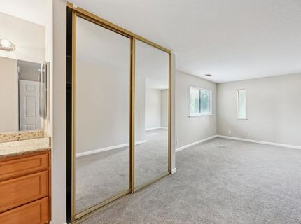 8501 Center Pkwy, Sacramento, CA 95823 Photo