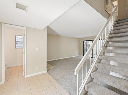 8501 Center Pkwy, Sacramento, CA 95823 Photo