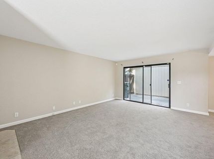 8501 Center Pkwy, Sacramento, CA 95823 Photo