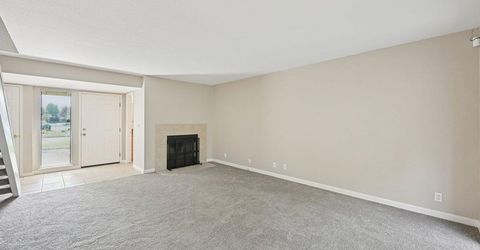 8501 Center Pkwy, Sacramento, CA 95823 Photo