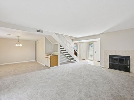 8501 Center Pkwy, Sacramento, CA 95823 Photo