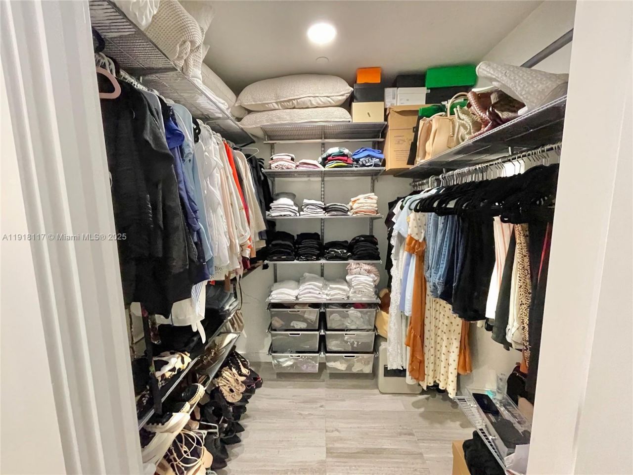 851 NE 1st Ave, Unit 2605, Miami, FL 33132 Photo