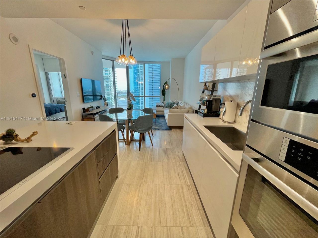 851 NE 1st Ave, Unit 2605, Miami, FL 33132 Photo