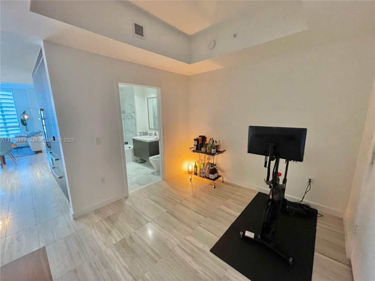 851 NE 1st Ave, Unit 2605, Miami, FL 33132 Photo