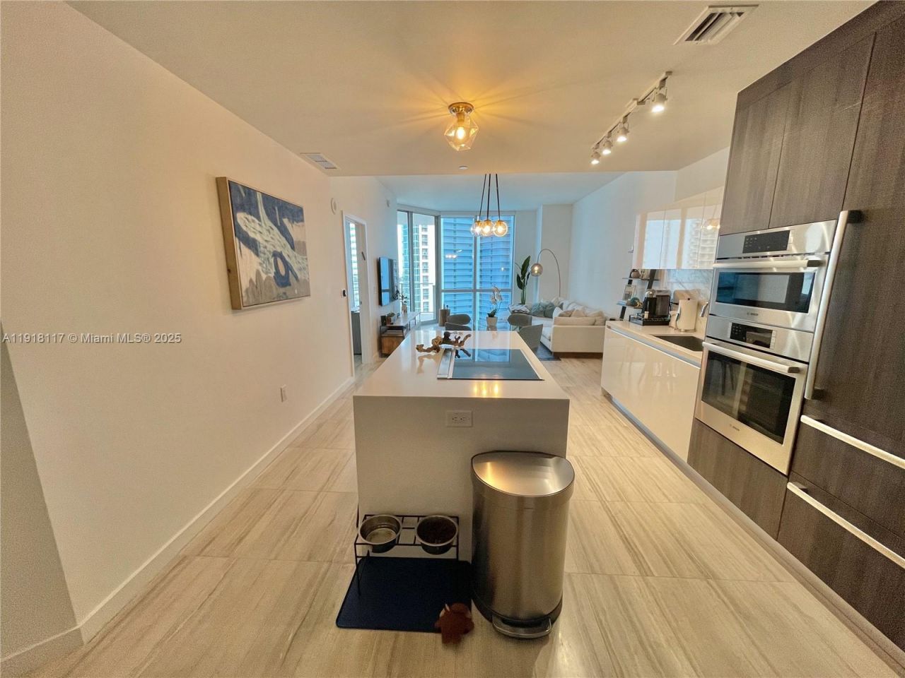 851 NE 1st Ave, Unit 2605, Miami, FL 33132 Photo