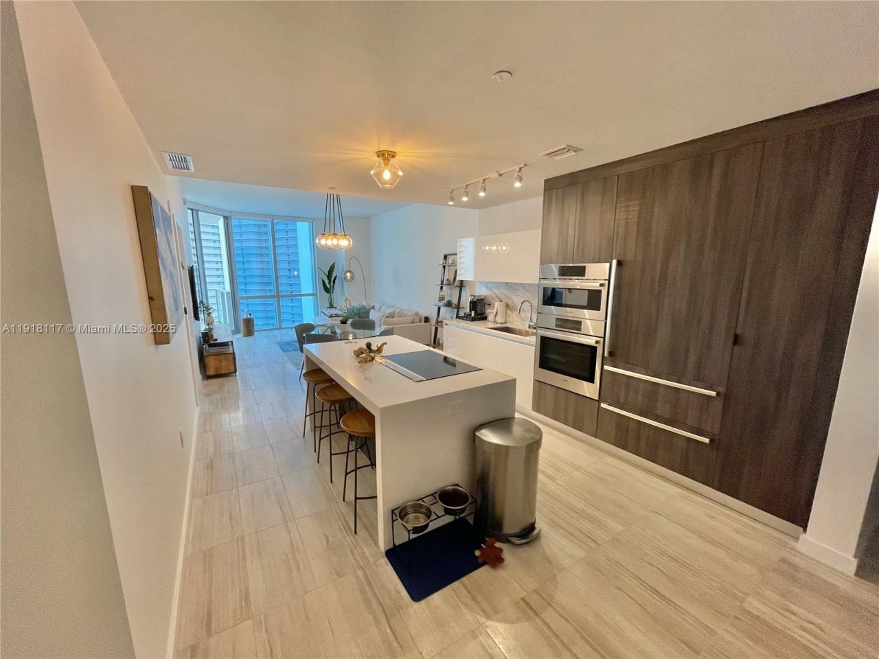 851 NE 1st Ave, Unit 2605, Miami, FL 33132 Photo