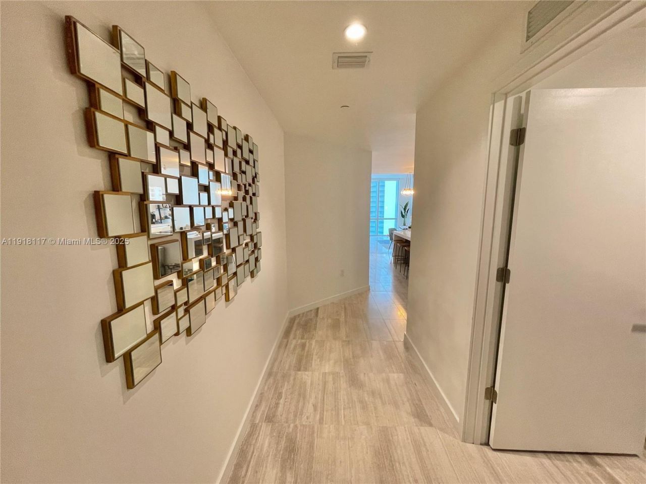 851 NE 1st Ave, Unit 2605, Miami, FL 33132 Photo