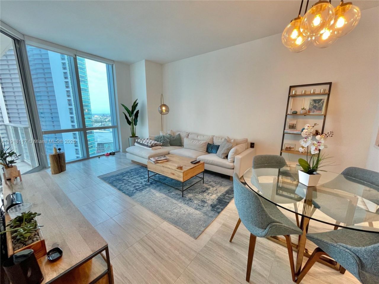 851 NE 1st Ave, Unit 2605, Miami, FL 33132 Photo