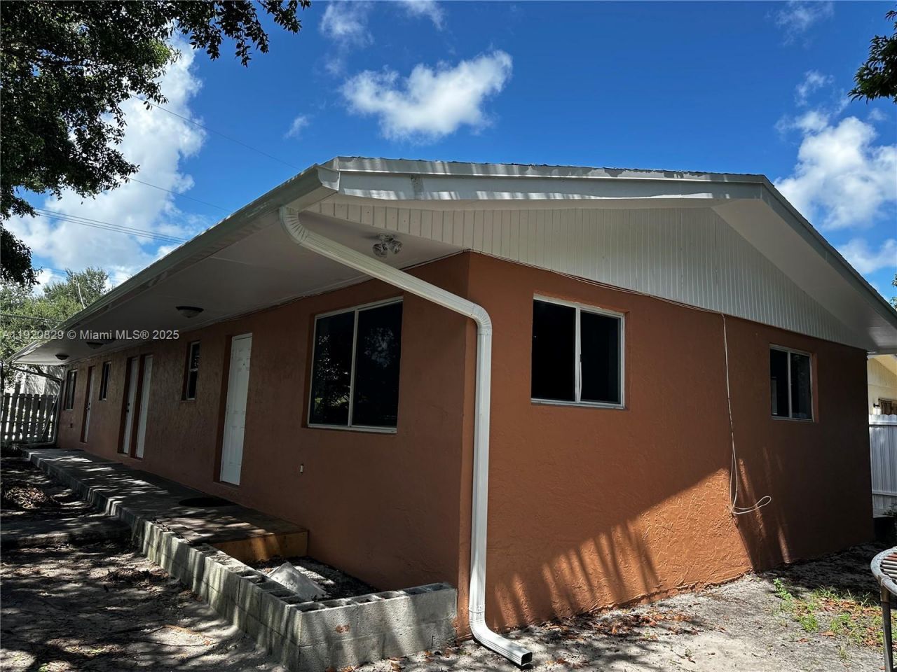 566 NW 95th St, Unit 566, Miami, FL 33150 Photo