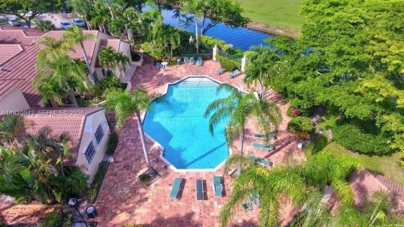 1727 Village Blvd, Unit 108, West Palm Beach, FL 33409 Photo