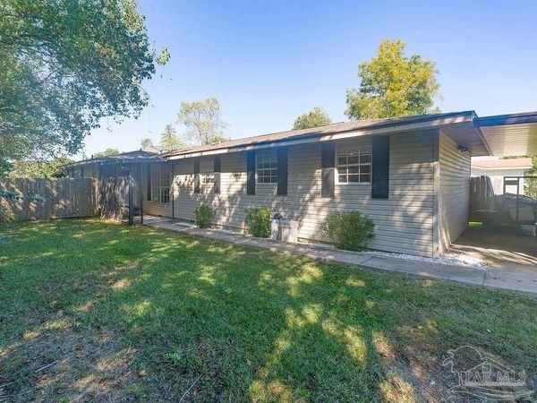 2157 Packwood Dr, Cantonment, FL 32533