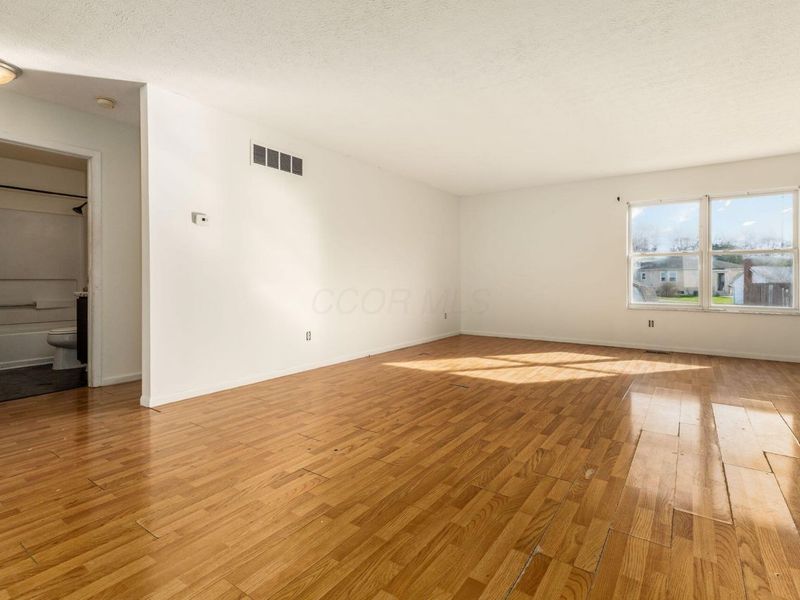 4412 Catamaran Drive , Columbus, OH 43207 Photo 5