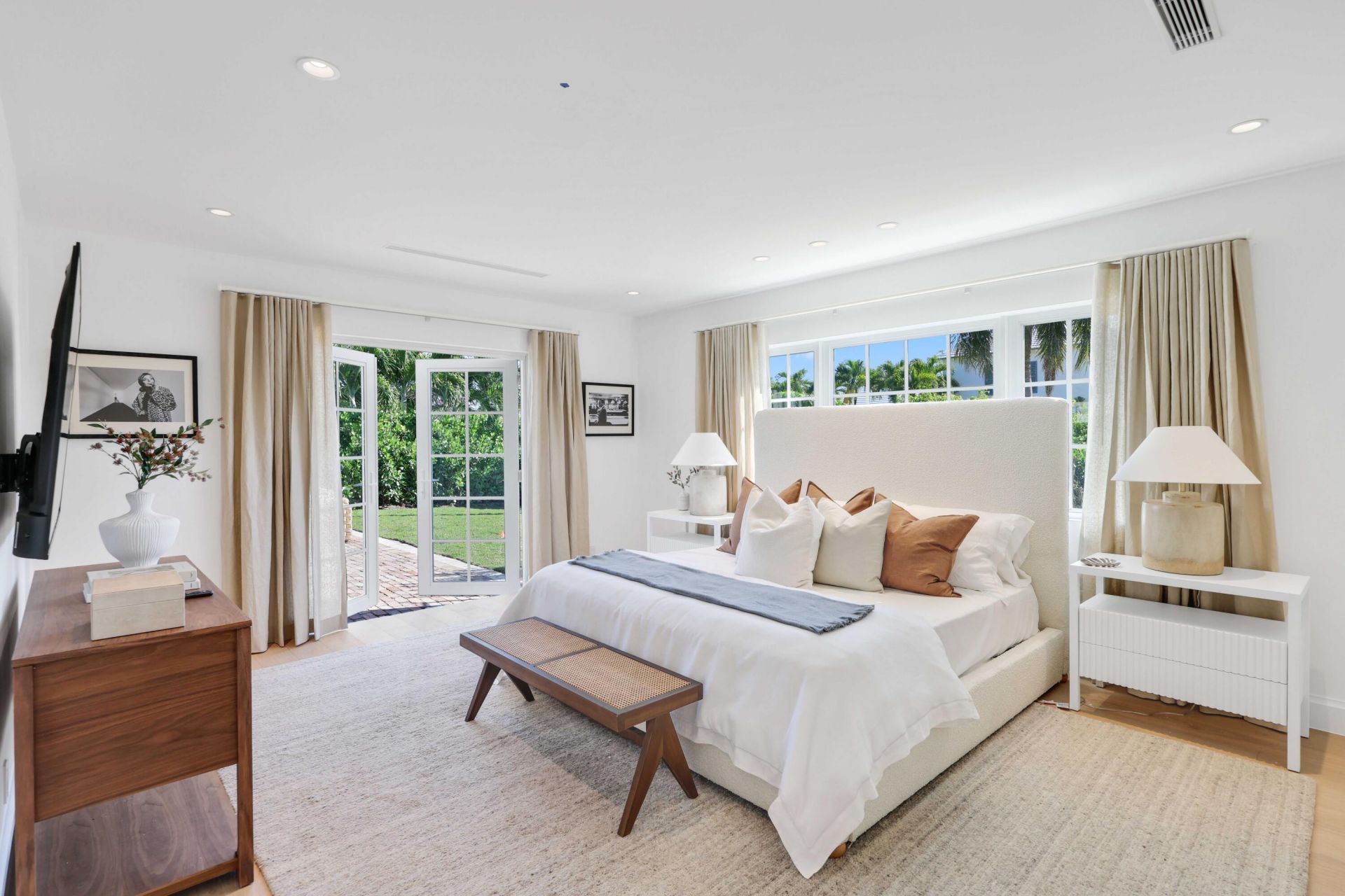 257 Via Linda, Palm Beach, FL 33480 Photo