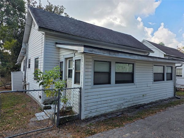 404 NW 7TH STREET, MULBERRY, FL 33860