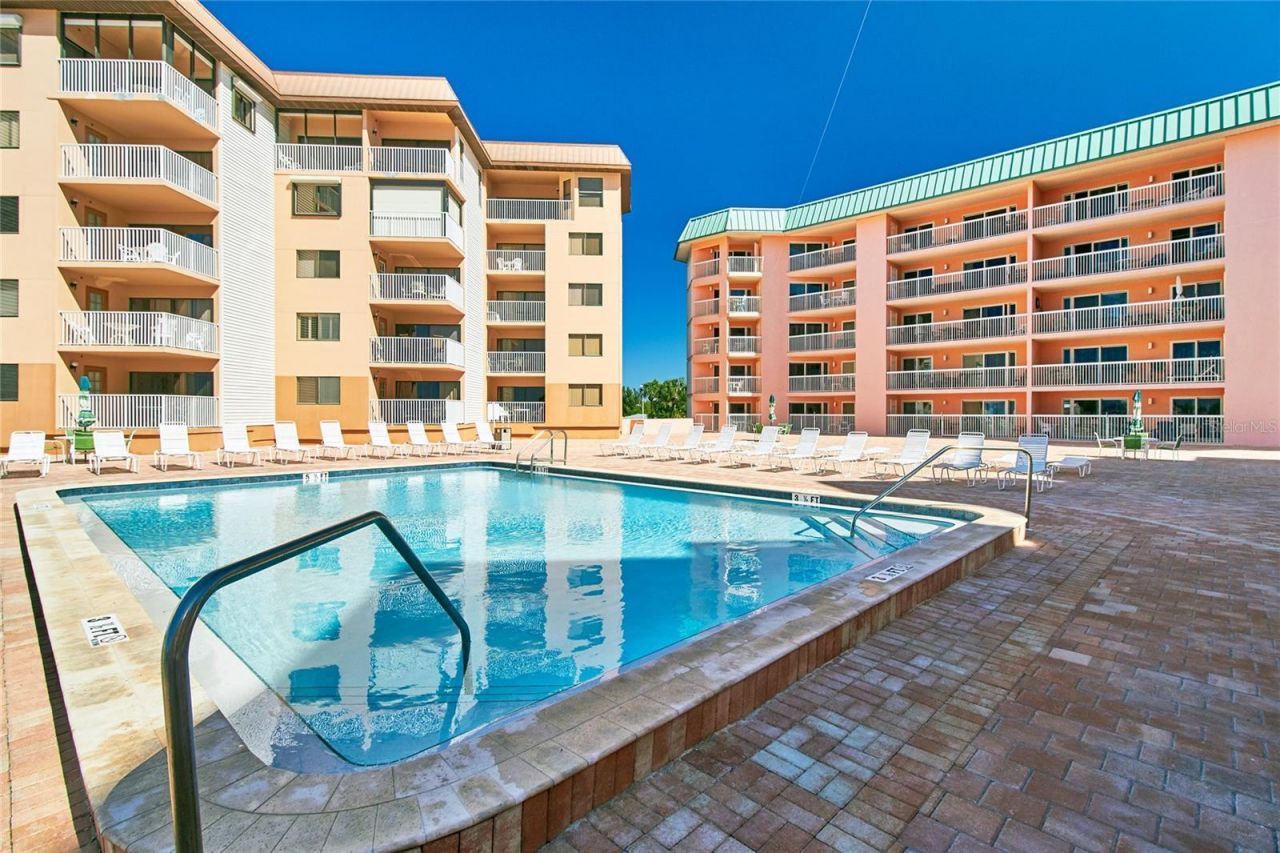 18400 Gulf Boulevard, Unit 1206, Indian Shores, FL 33785 Photo