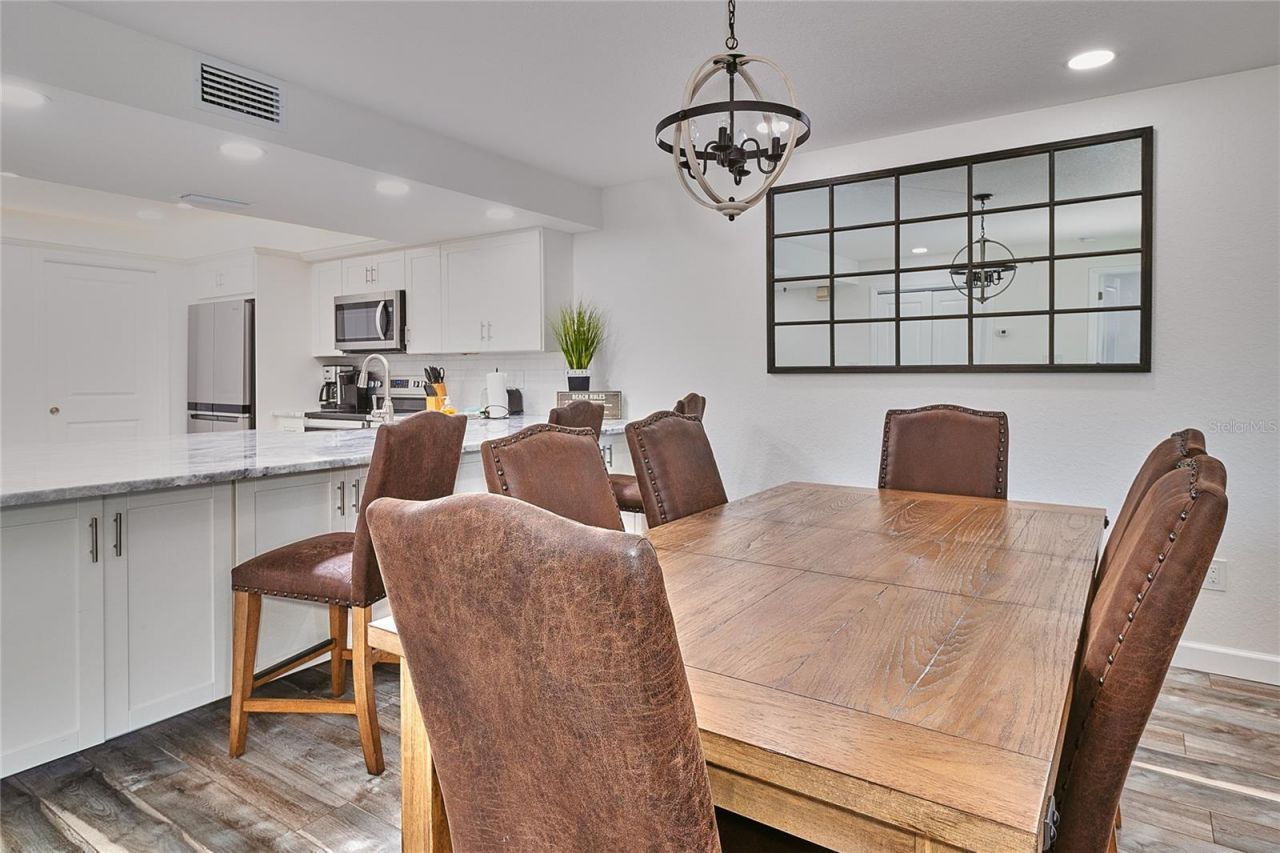 18400 Gulf Boulevard, Unit 1206, Indian Shores, FL 33785 Photo