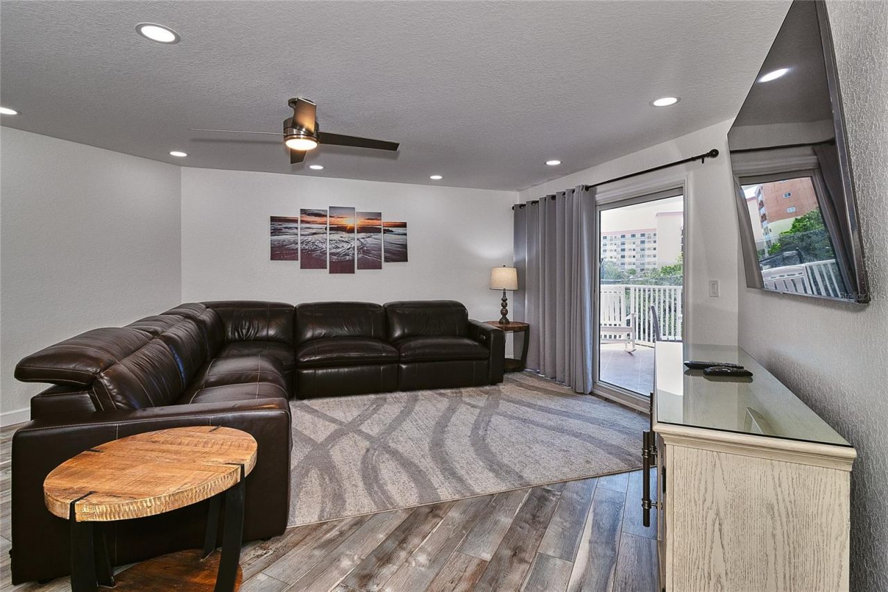 18400 Gulf Boulevard, Unit 1206, Indian Shores, FL 33785 Photo