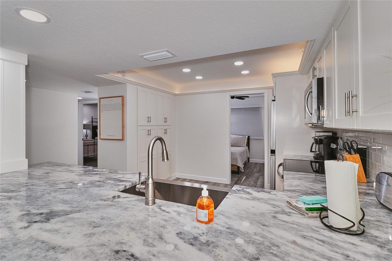 18400 Gulf Boulevard, Unit 1206, Indian Shores, FL 33785 Photo