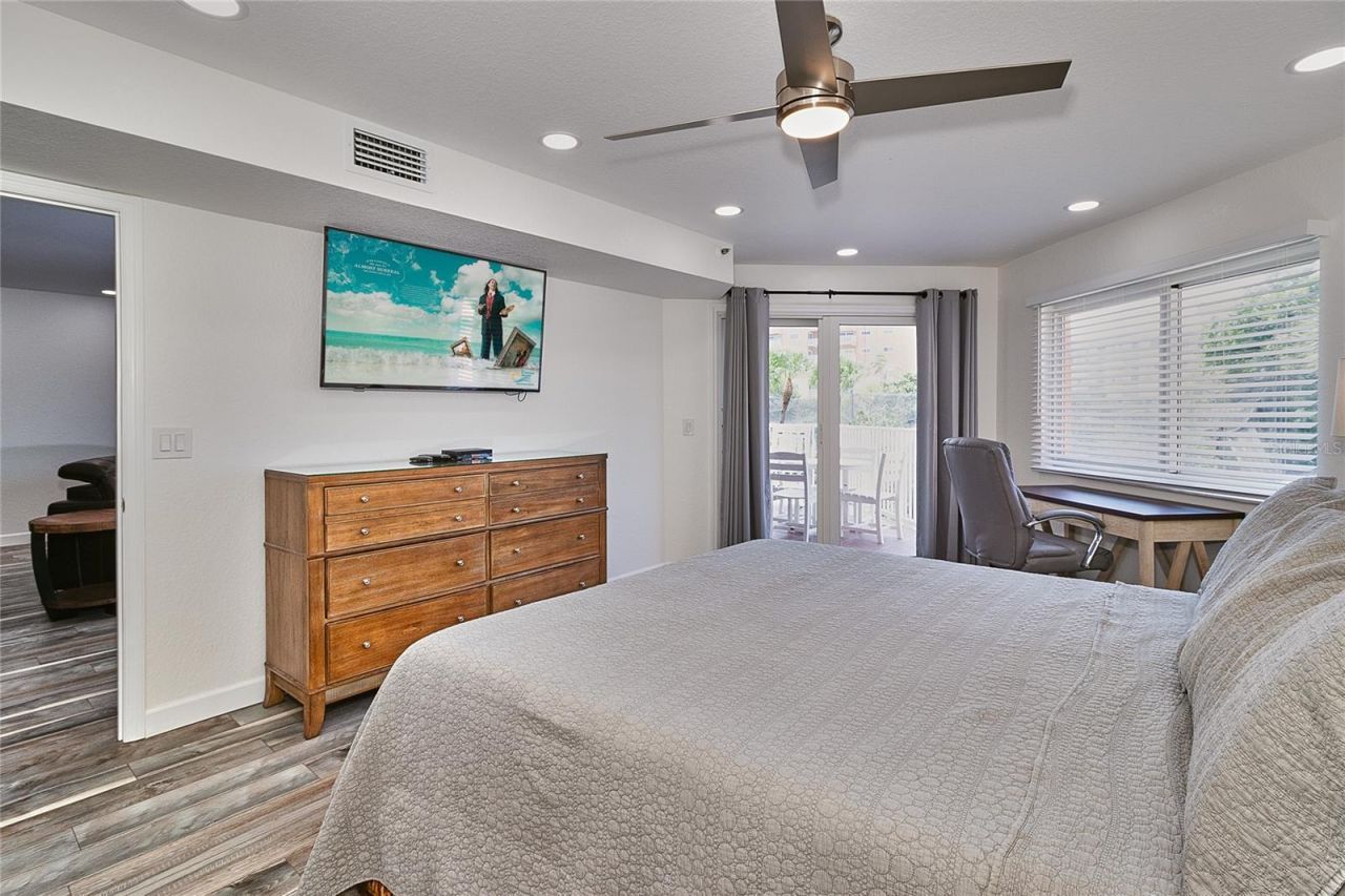 18400 Gulf Boulevard, Unit 1206, Indian Shores, FL 33785 Photo
