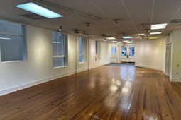 149 E E Bay Street photo 4