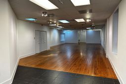 149 E E Bay Street photo 4