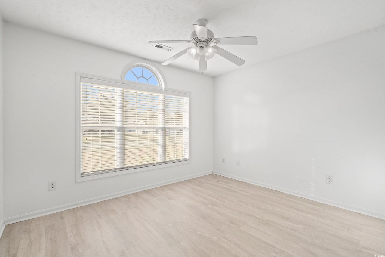 1048 Cadbury Ct. Photo 10