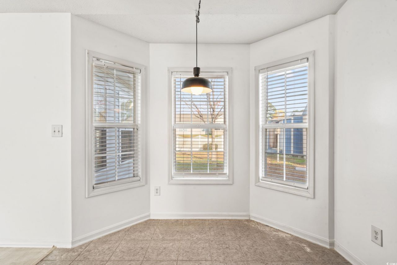 1048 Cadbury Ct. Photo 11