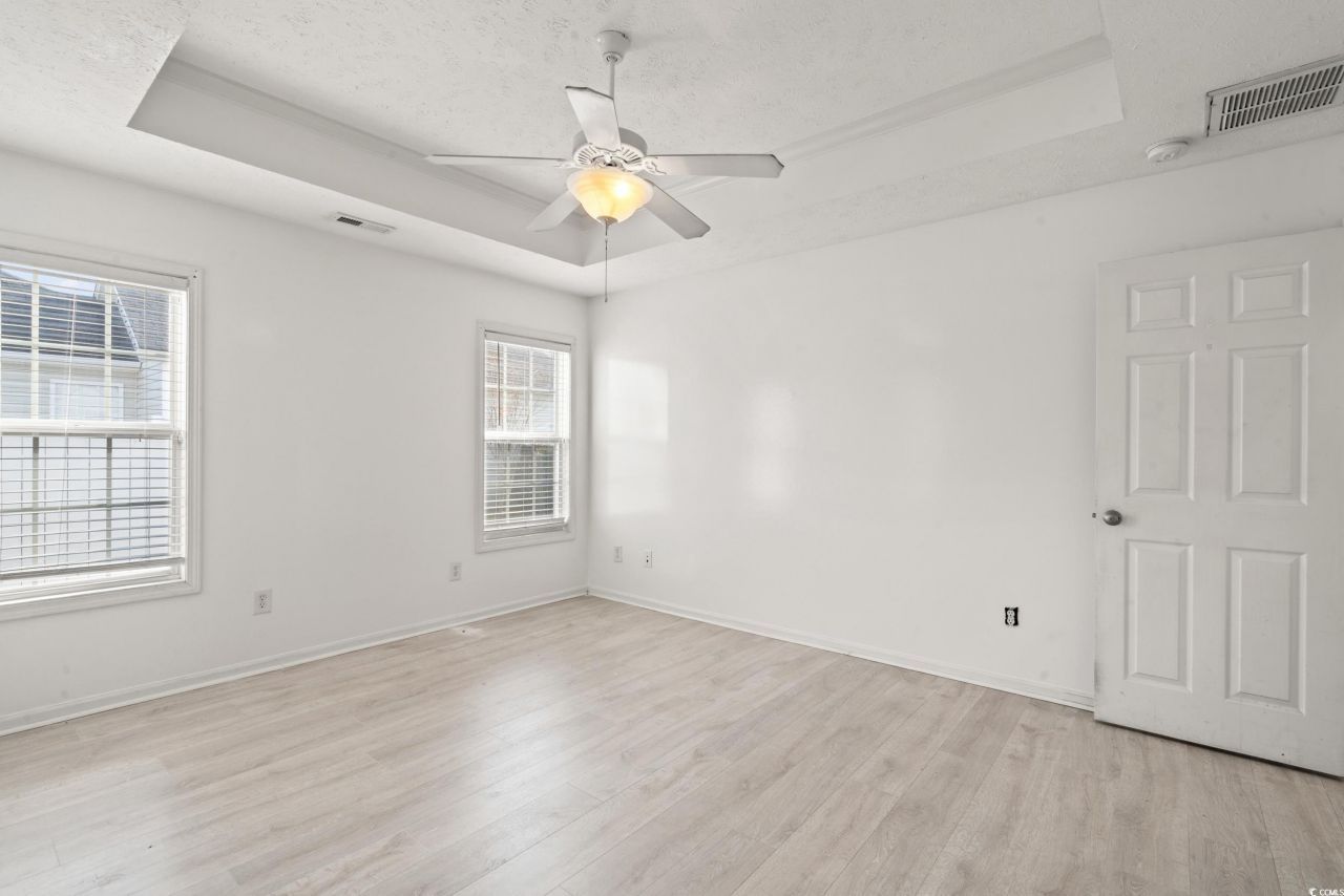 1048 Cadbury Ct. Photo 14