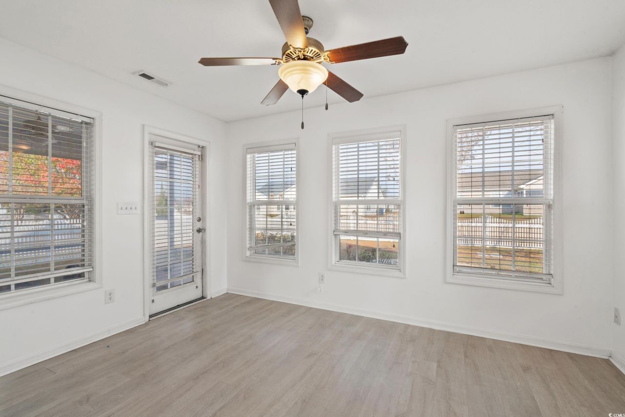 1048 Cadbury Ct. Photo 6