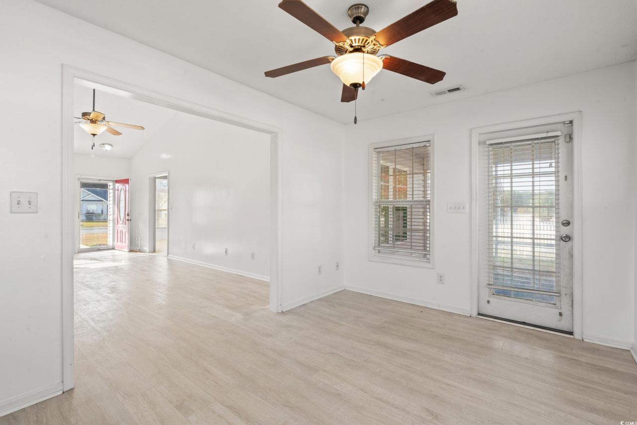 1048 Cadbury Ct. Photo 7