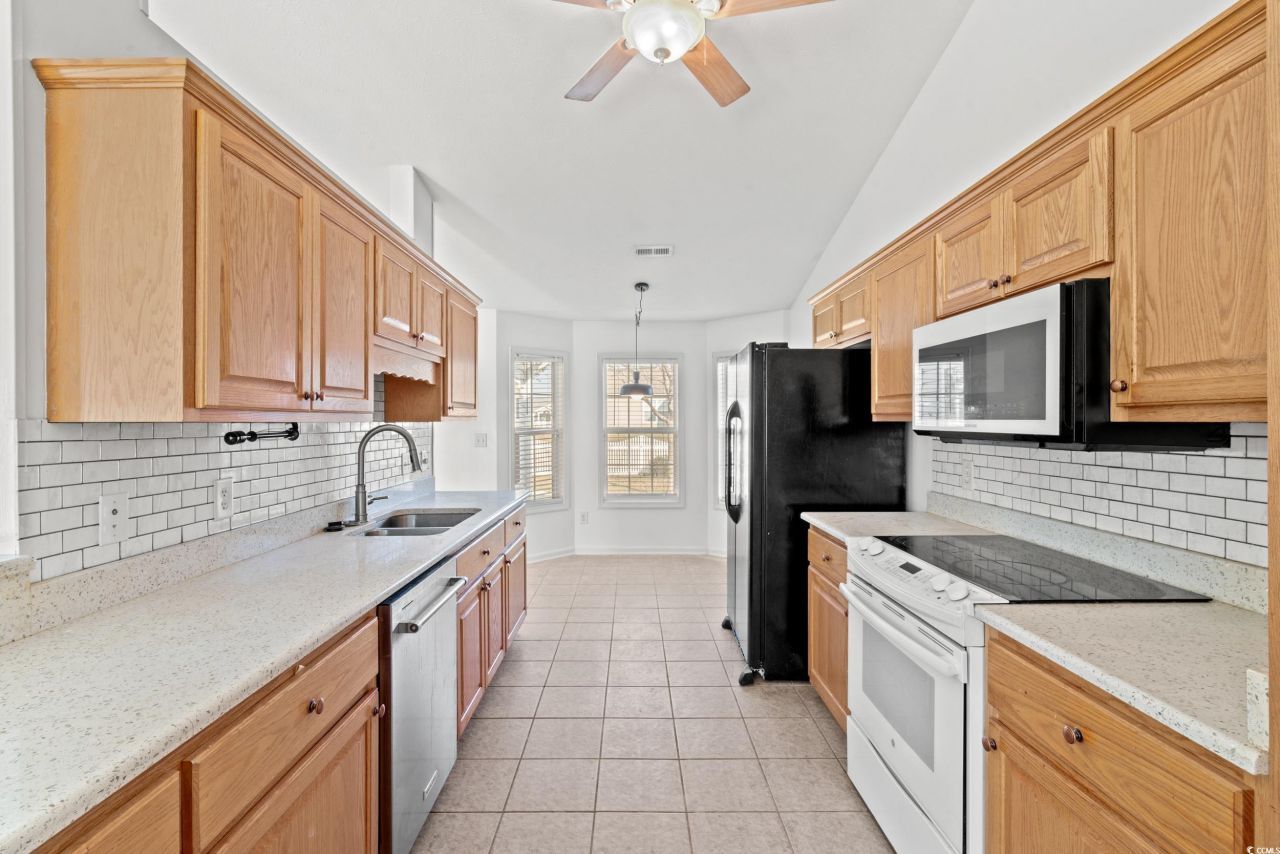 1048 Cadbury Ct. Photo 8