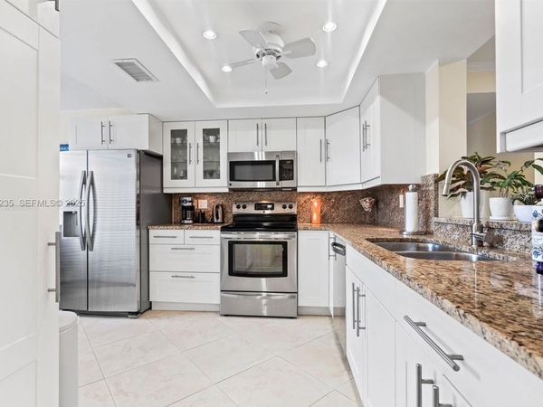 7365 NW 18th St, Unit 107, Margate, FL 33063