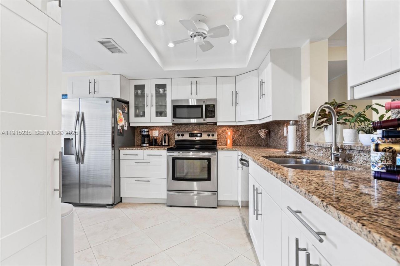 7365 NW 18th St, Unit 107, Margate, FL 33063 Photo