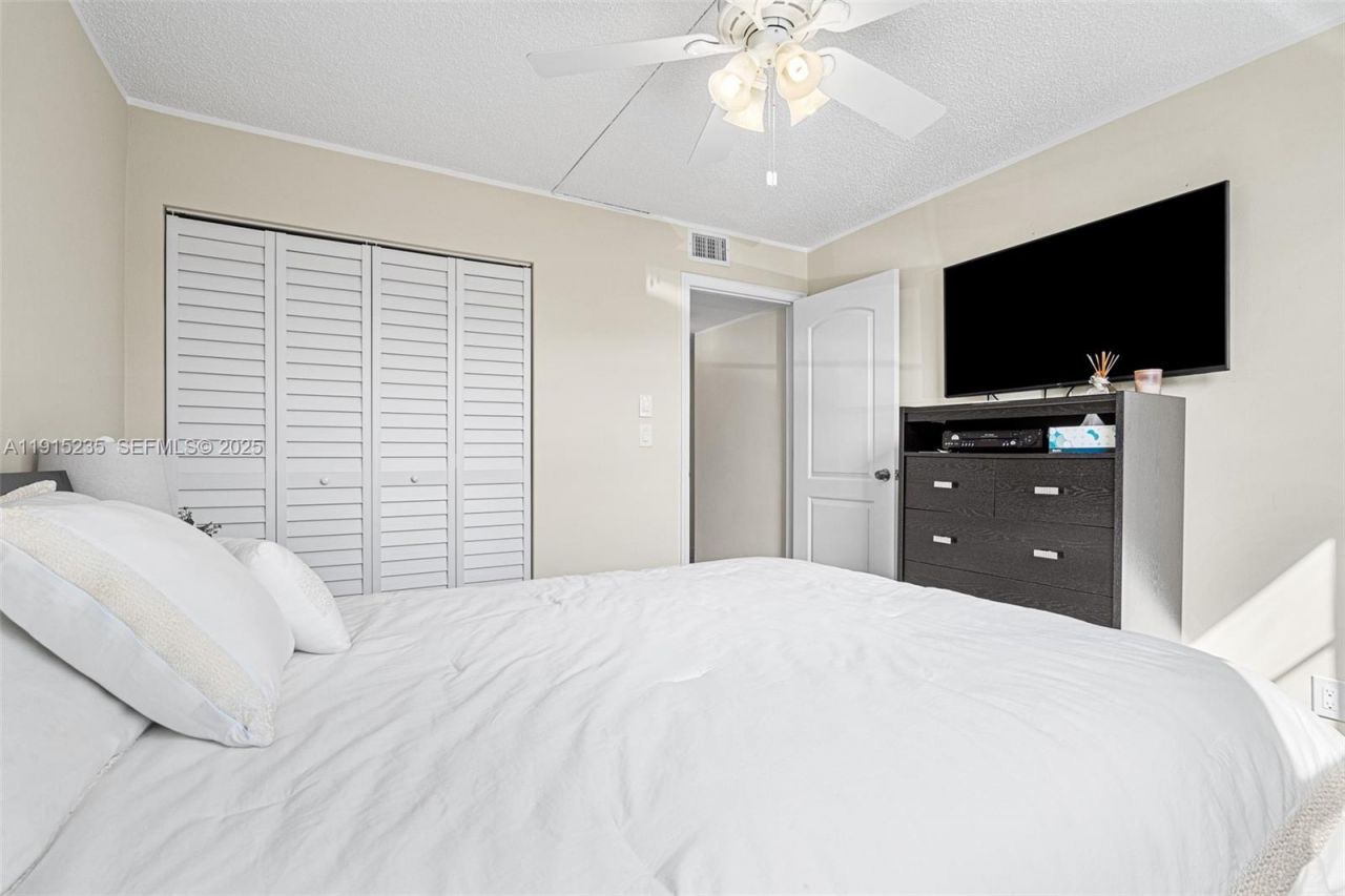 7365 NW 18th St, Unit 107, Margate, FL 33063 Photo