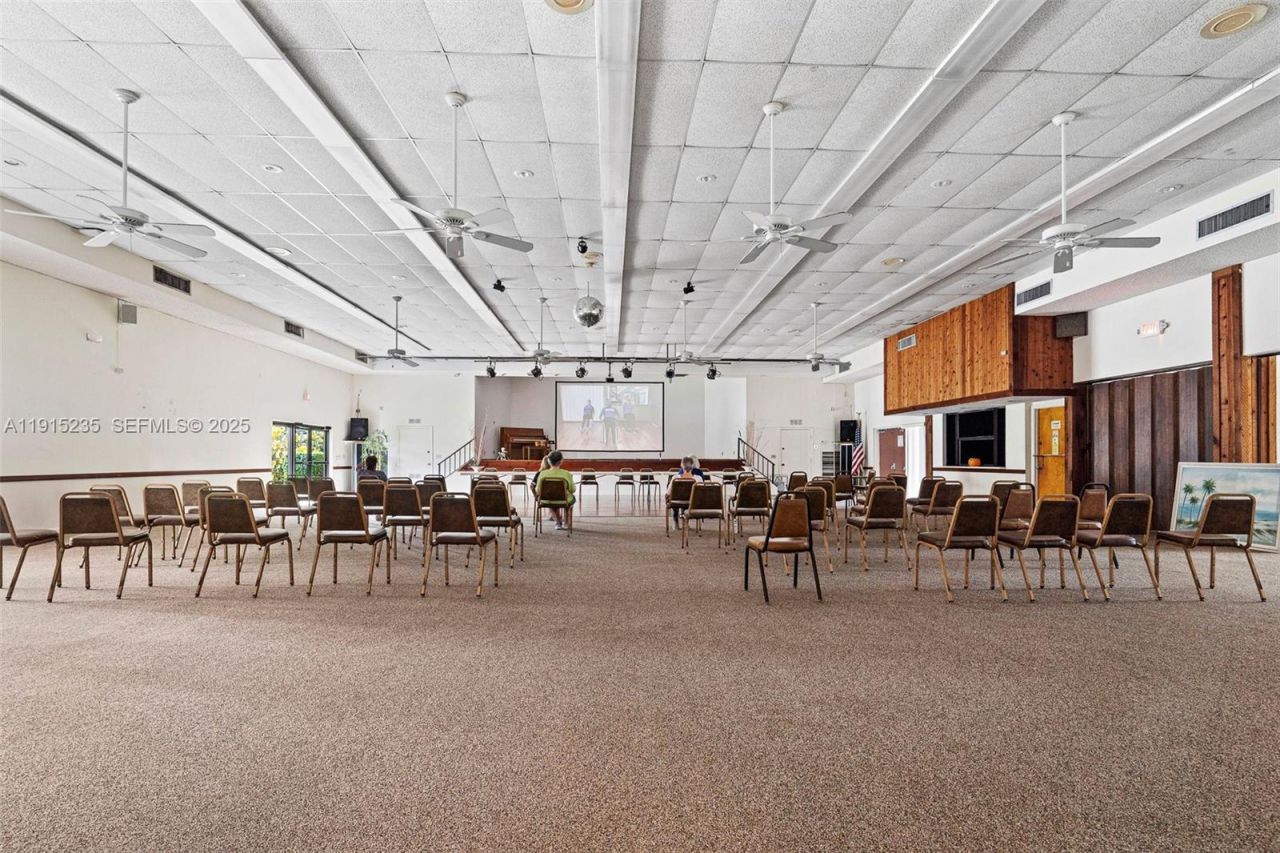 7365 NW 18th St, Unit 107, Margate, FL 33063 Photo