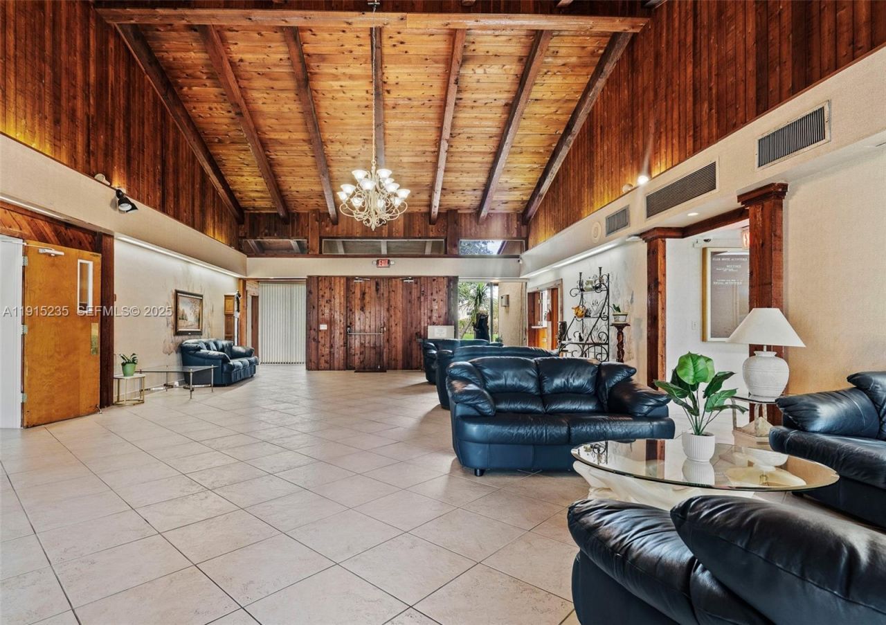 7365 NW 18th St, Unit 107, Margate, FL 33063 Photo