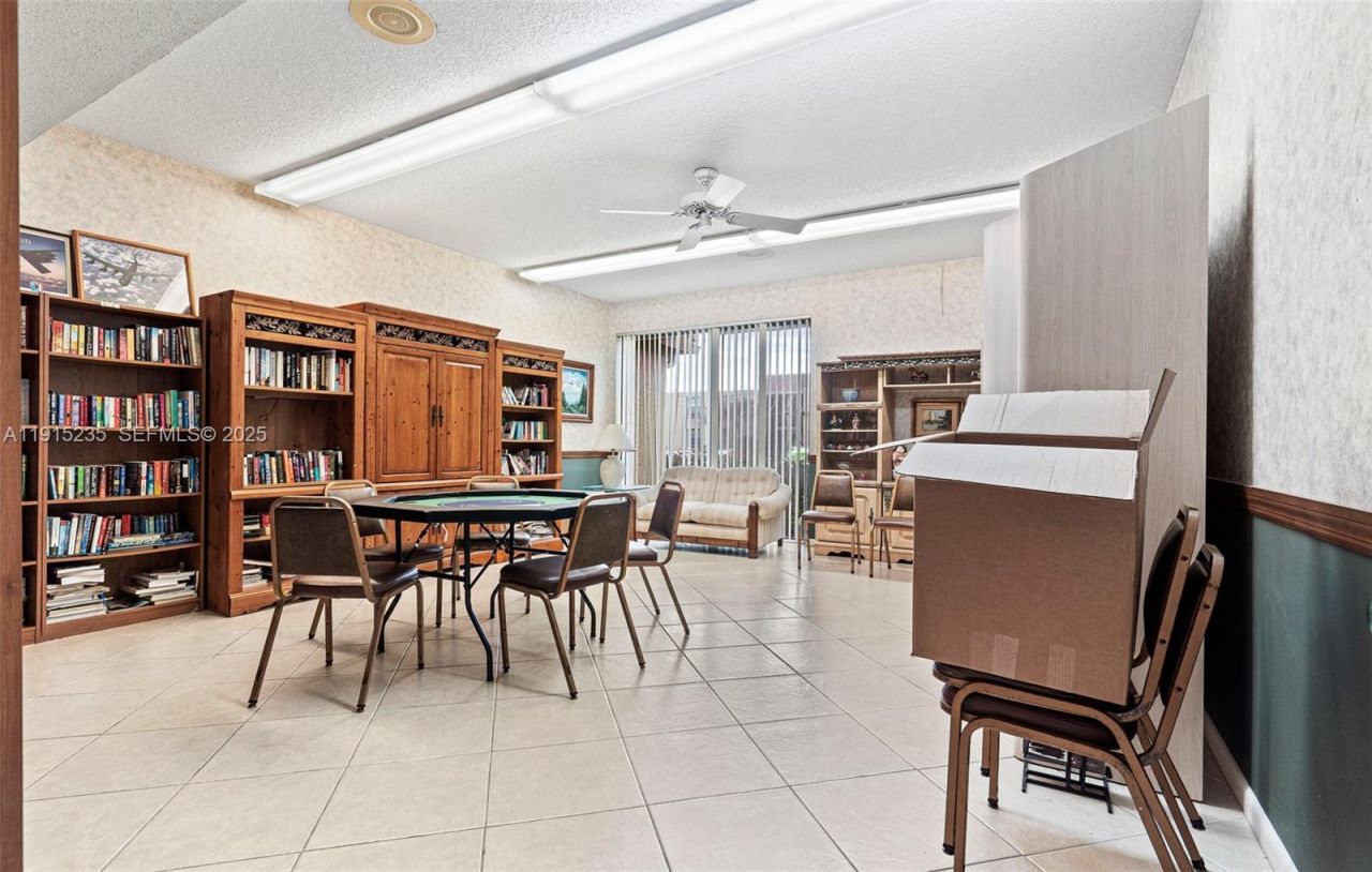 7365 NW 18th St, Unit 107, Margate, FL 33063 Photo