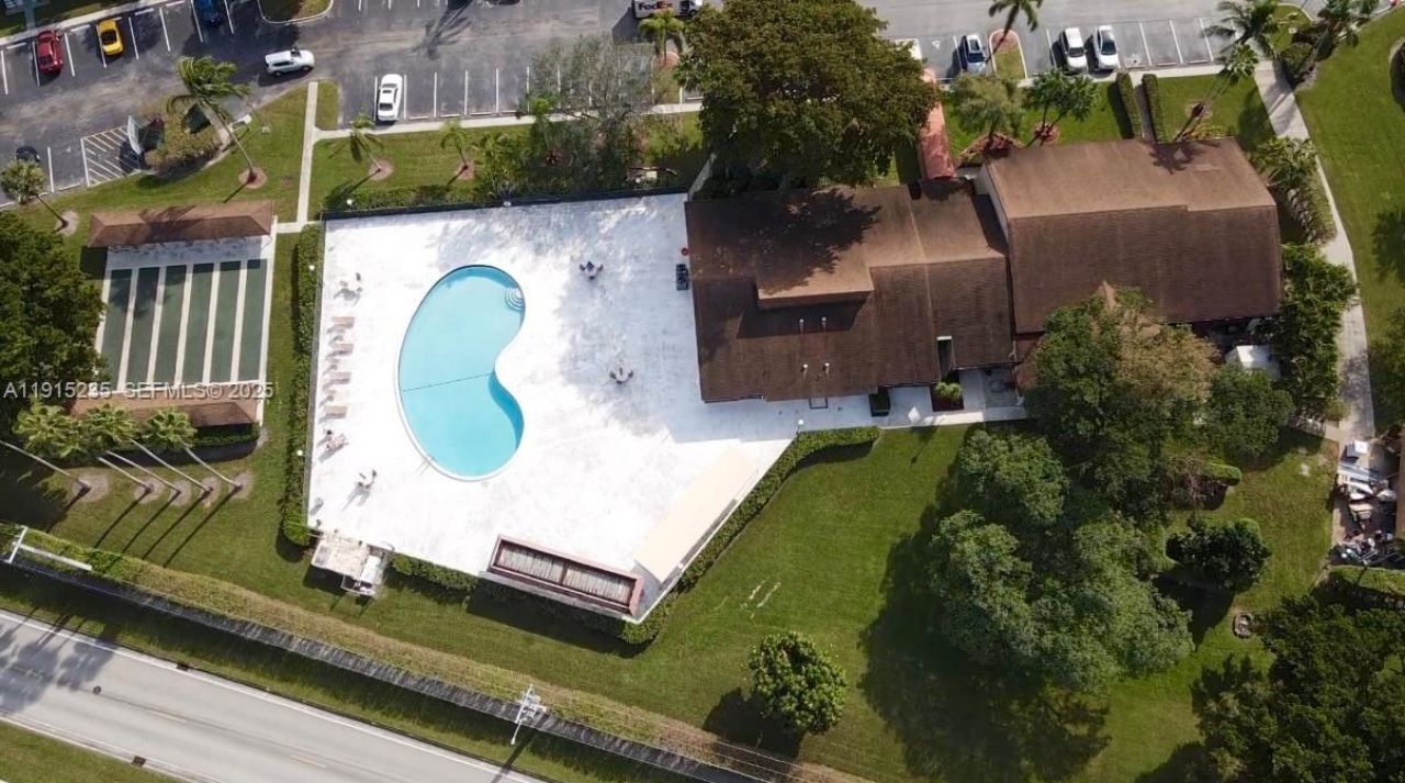 7365 NW 18th St, Unit 107, Margate, FL 33063 Photo