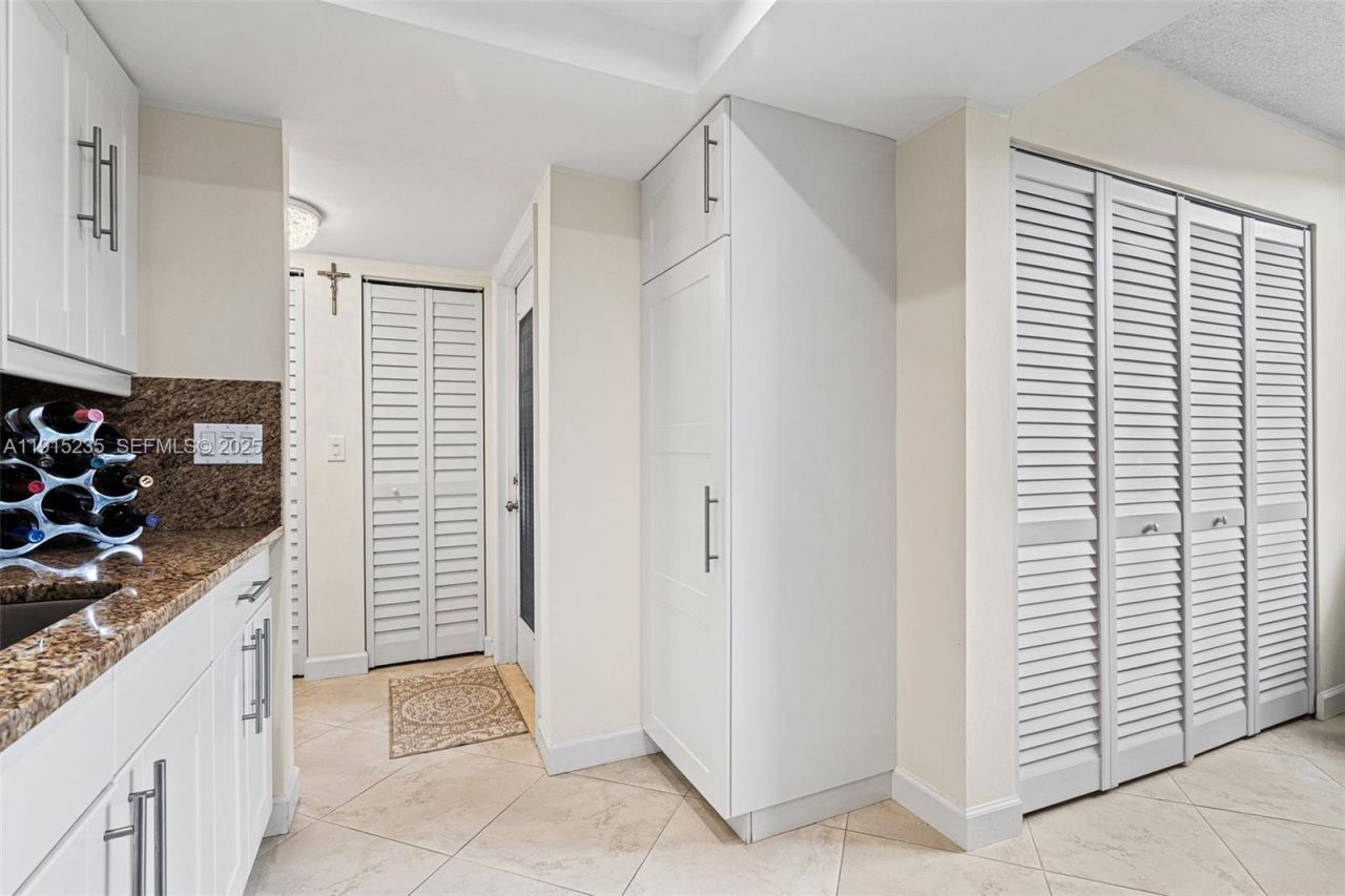 7365 NW 18th St, Unit 107, Margate, FL 33063 Photo