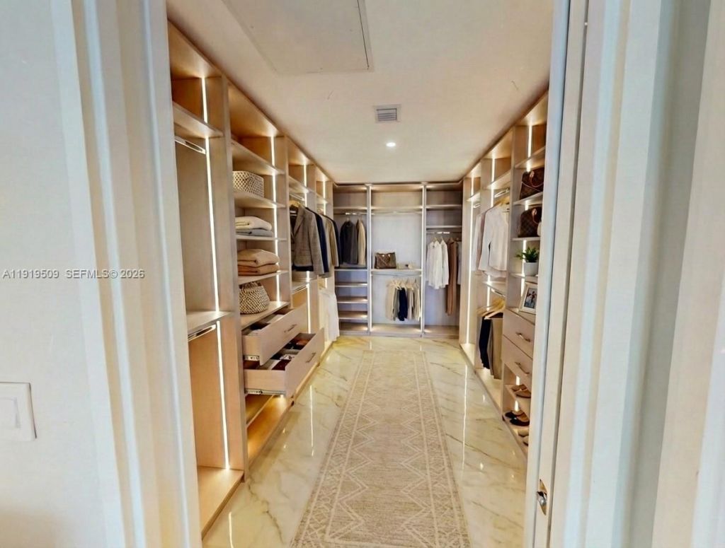 700 NE 24, Unit 1101, Miami, FL 33137 Photo