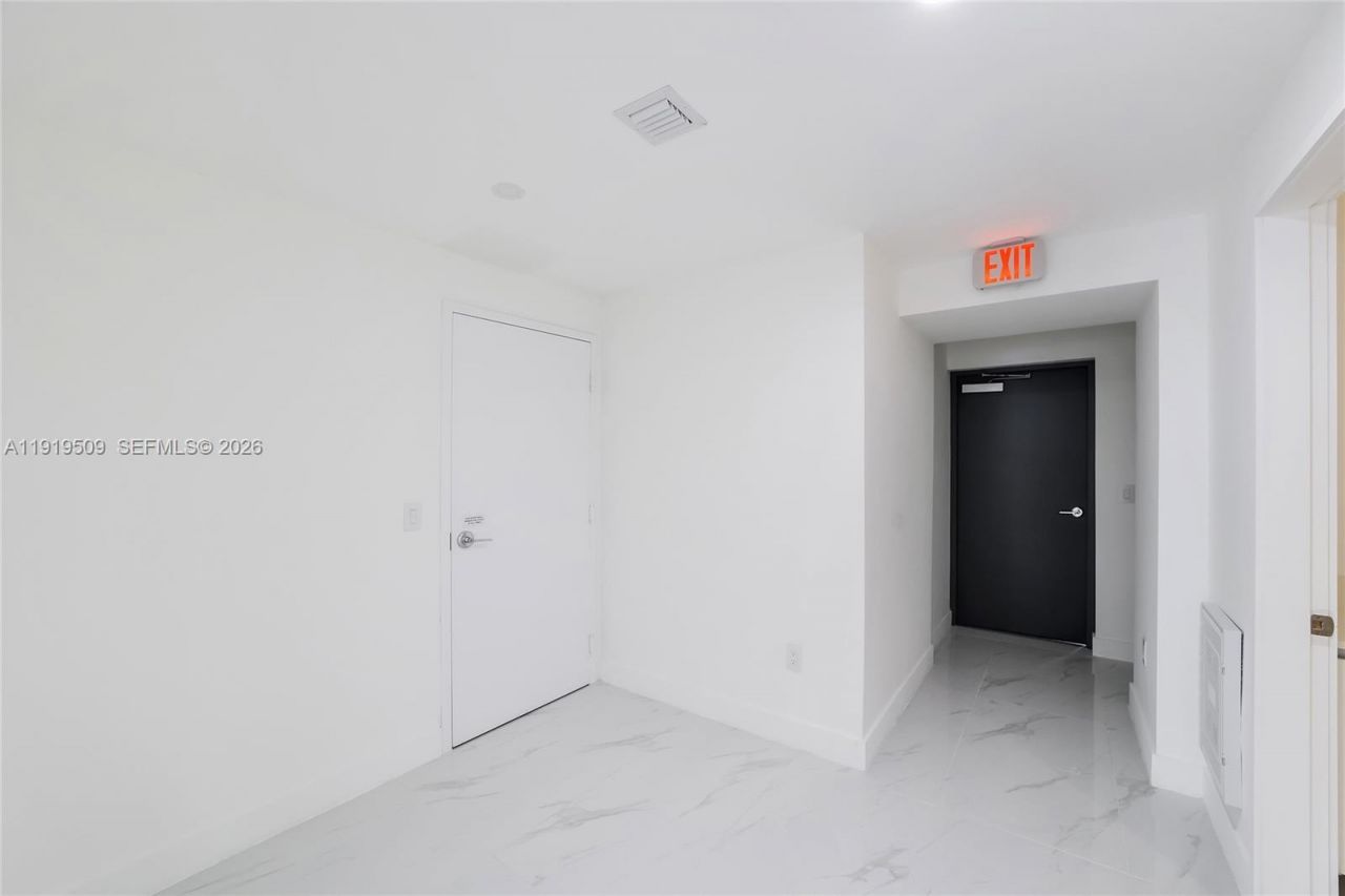 700 NE 24, Unit 1101, Miami, FL 33137 Photo