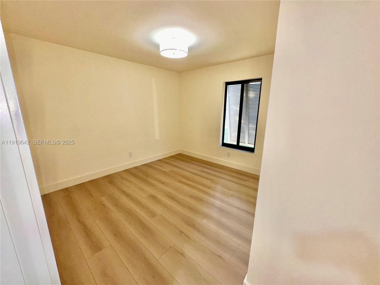 11279 NW 15th Ct, Unit 1, Pembroke Pines, FL 33026 Photo