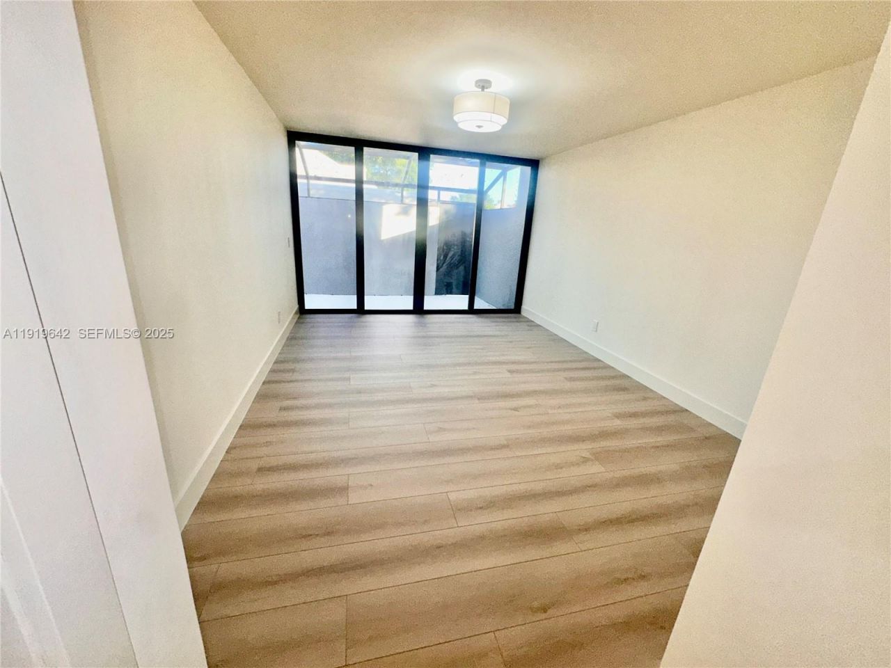 11279 NW 15th Ct, Unit 1, Pembroke Pines, FL 33026 Photo