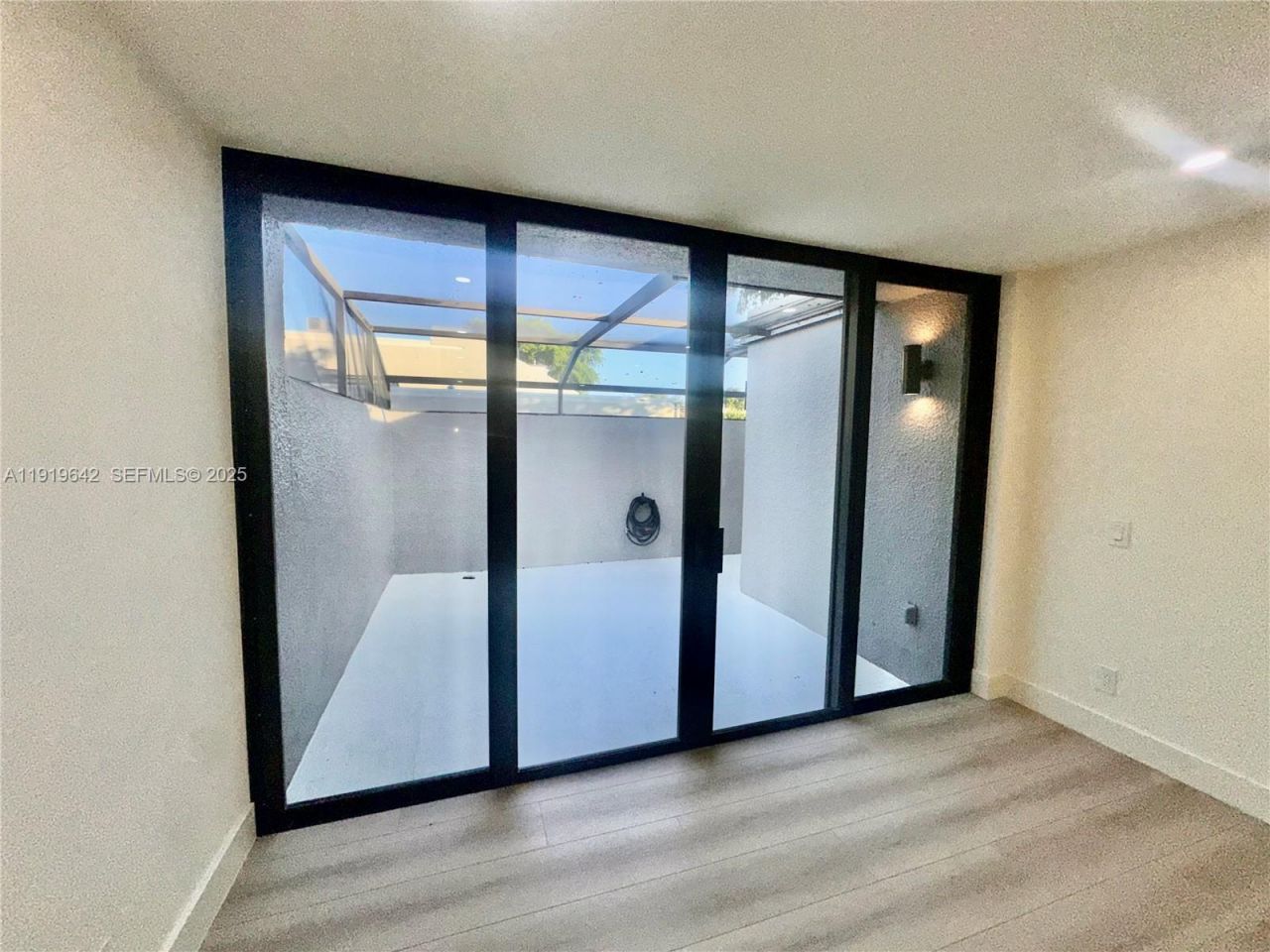 11279 NW 15th Ct, Unit 1, Pembroke Pines, FL 33026 Photo