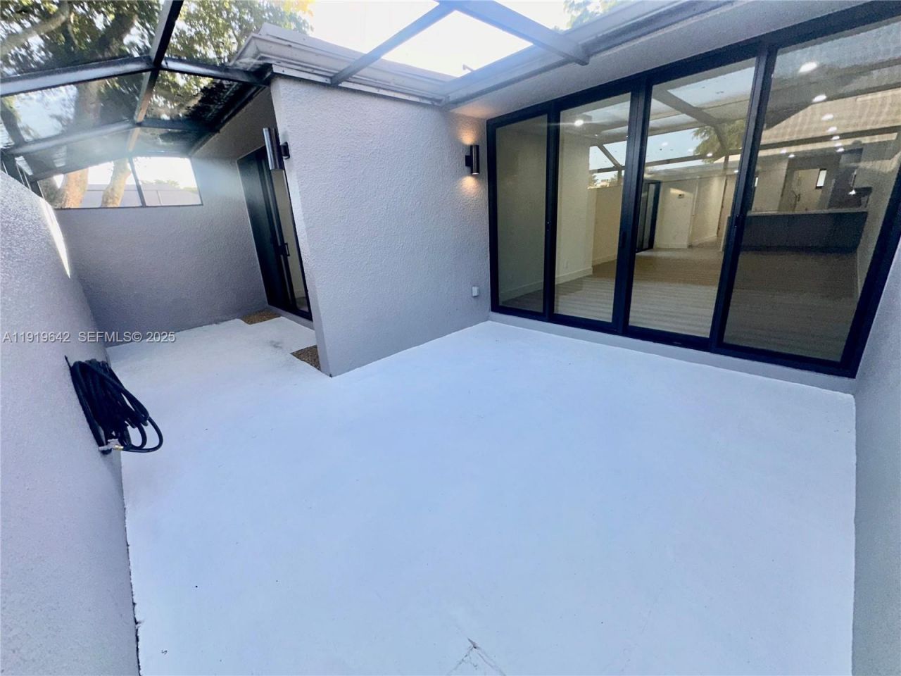 11279 NW 15th Ct, Unit 1, Pembroke Pines, FL 33026 Photo